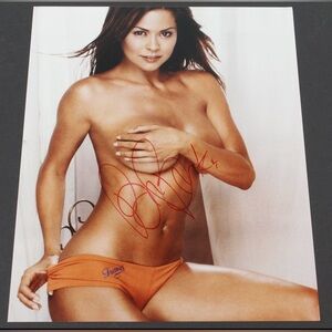 Brooke Burke Autographed 8x10 Photo – Fitness Guru, Actress & Model – No COA